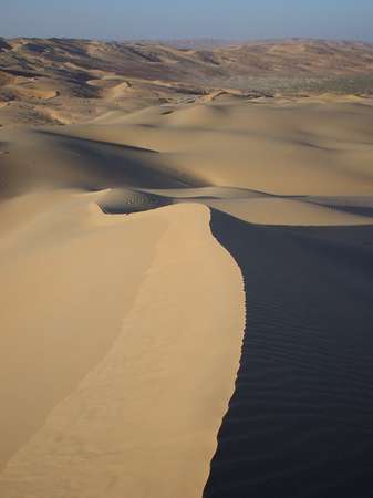 photo of United Arab Emirates, sand dunes of Liwa oasis