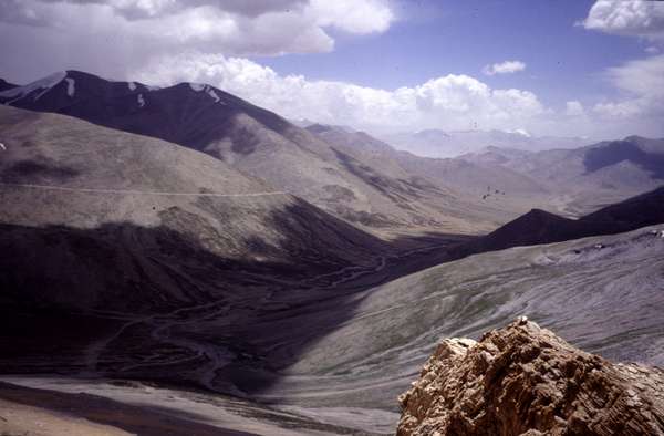 photo of India, view of the Himalaya mountains along the extremely rough road between Srinagar (Kashmir) and Leh (Ladakh)