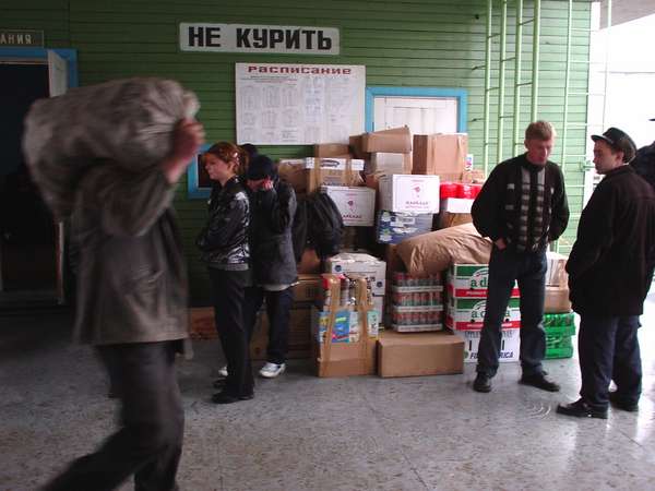photo of Northern Siberia, passenger port of Salekhard, bringing the luggage on board of the passenger ferry from Salekhard to Omsk