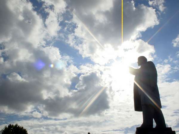 photo of Tuva, central Kyzyl, Soviet statue of Lenin touching the sun
