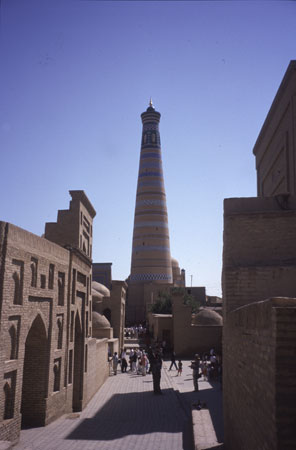 photo of Uzbekistan, Khiva old town (Ichan-kala), minaret of Islam Khodja madrasah